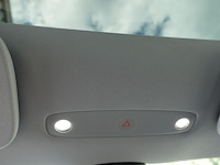 Tesla model 3 - afbeelding 12 van  24