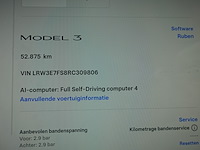 Tesla model 3 - afbeelding 13 van  24