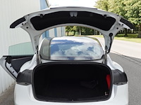 Tesla model 3 - afbeelding 17 van  24