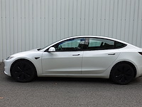 Tesla model 3 - afbeelding 1 van  24