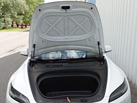 Tesla model 3 - afbeelding 20 van  24