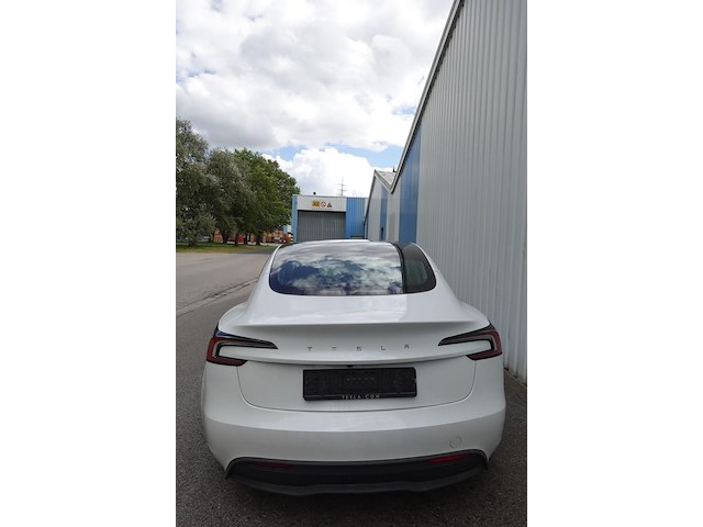 Tesla model 3 - afbeelding 3 van  24