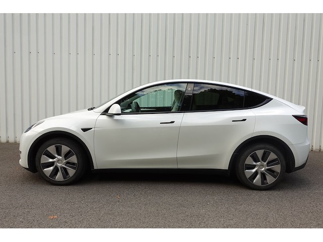 Tesla model y - afbeelding 1 van  20