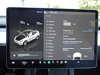 Tesla model y - afbeelding 9 van  20