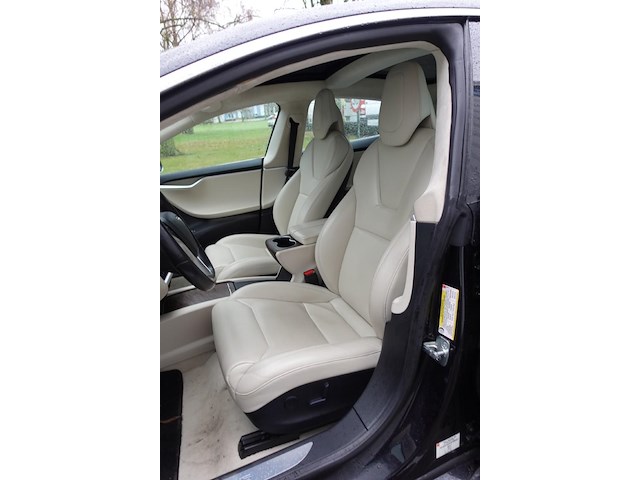 Tesla s - afbeelding 3 van  18