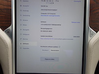 Tesla s - afbeelding 9 van  18