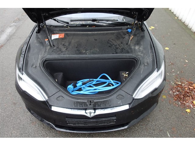 Tesla s - afbeelding 15 van  18