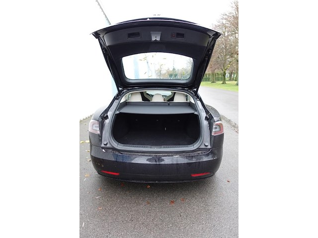 Tesla s - afbeelding 18 van  18