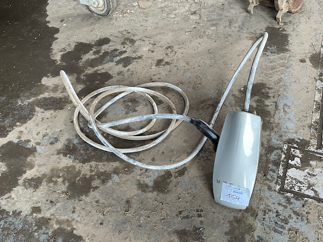 Tesla wall connector - afbeelding 1 van  7