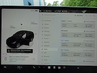 Tesla y - afbeelding 7 van  21