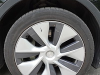 Tesla y - afbeelding 16 van  21