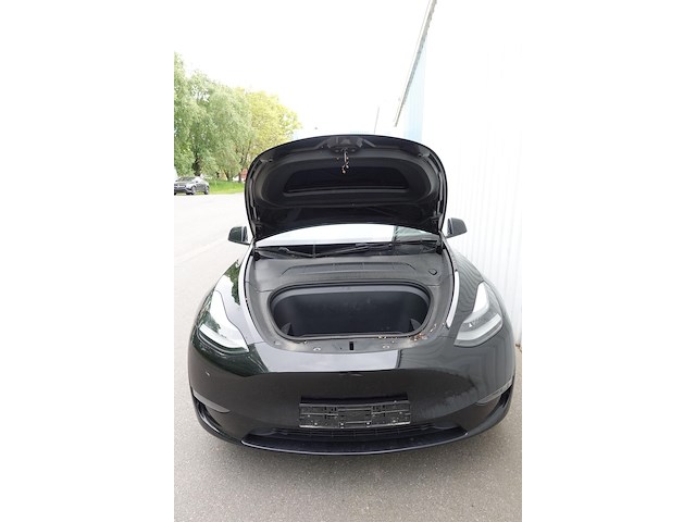 Tesla y - afbeelding 2 van  21