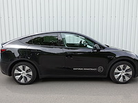 Tesla y - afbeelding 8 van  21