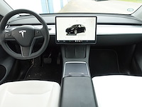 Tesla y - afbeelding 4 van  21