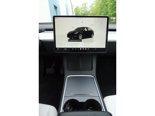 Tesla y - afbeelding 17 van  21