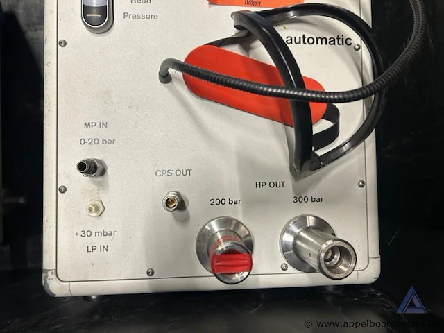 Testapparaat voor adembescherming dräger quaestor ag 02332, met ingangen voor mp in (0-20 bar), lp in (= 30 mbar), hp out (200 bar, 300 bar). werking niet gekend. - afbeelding 2 van  2