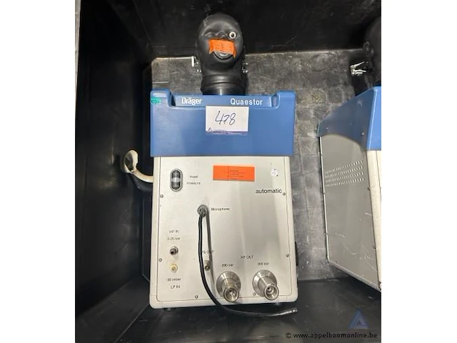 Testapparaat voor adembescherming dräger quaestor ag 02332, met ingangen voor mp in (0-20 bar), lp in (= 30 mbar), hp out (200 bar, 300 bar). werking niet gekend. - afbeelding 1 van  2