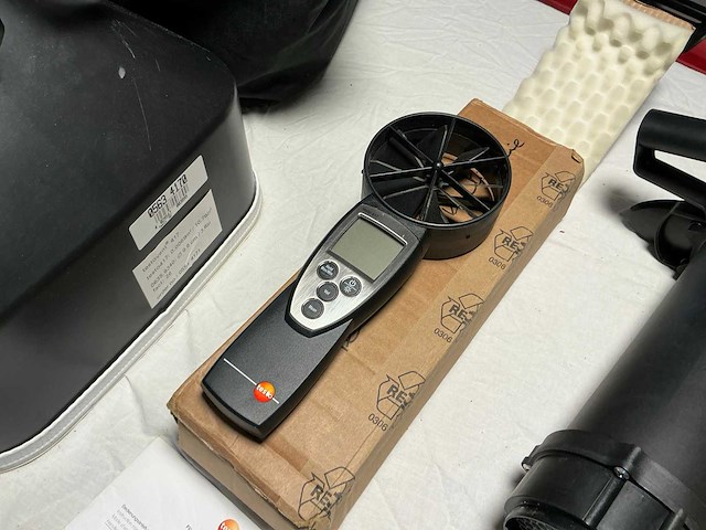 Testo 417 ventilatie-/luchtstroom meetapparatuur - afbeelding 3 van  10
