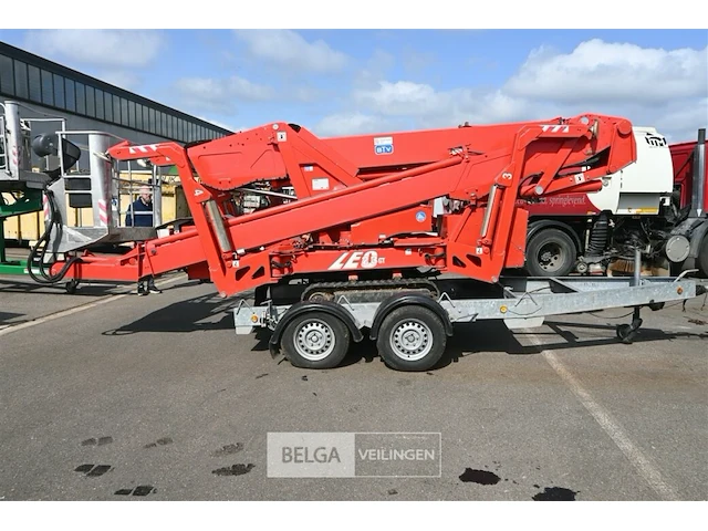 Teupen leo 23gt spiderhoogwerker + aanhangwagen - afbeelding 12 van  32
