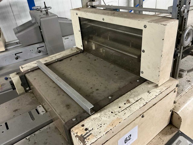 Tevopharm cm6 verpakkingsmachines - afbeelding 10 van  12