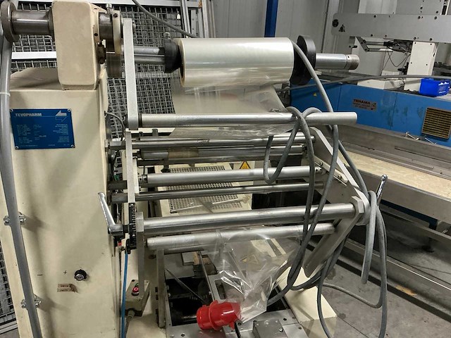 Tevopharm pack 6 verpakkingsmachines - afbeelding 6 van  8
