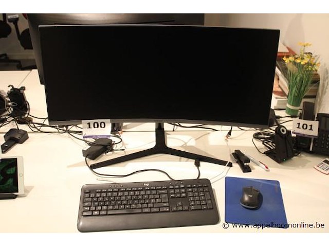 Tft scherm samsung plus muis en toetsenbord logi - afbeelding 1 van  2