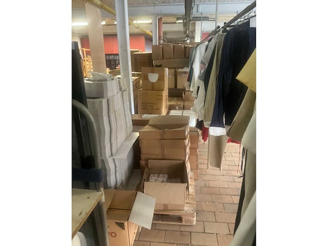 T&g+malzahn grote partij verpakkingsmateriaal voor shirts en blouses - afbeelding 11 van  22