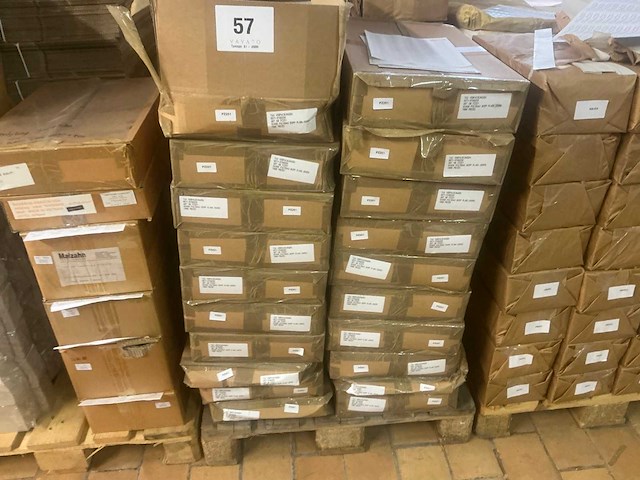 T&g+malzahn grote partij verpakkingsmateriaal voor shirts en blouses - afbeelding 19 van  22