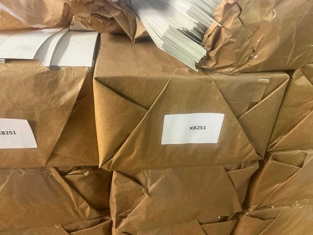 T&g+malzahn grote partij verpakkingsmateriaal voor shirts en blouses - afbeelding 22 van  22