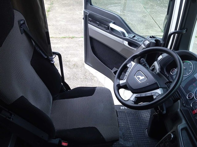 Tgx - 2018 - vrachtwagen - afbeelding 18 van  29