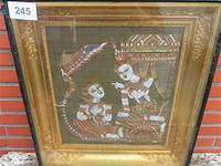 Thais werk op zijde achter glas - afbeelding 1 van  4