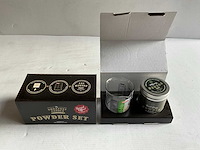 The greatest candle poeder set, maak je eigen kaars geur vers gras (33x) - afbeelding 2 van  5