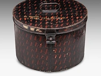 The personal ede & ravenscroft hatbox of lord ismay kg 24 x 35 cm. (9.44 x 13.77 in.)