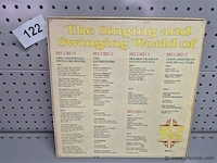 The singing and swinging world - afbeelding 2 van  2
