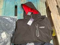 The wild stream diverse windbreakers (ca. 17x) - afbeelding 2 van  4