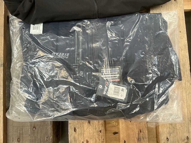 The wild stream diverse windbreakers unisex (13x) - afbeelding 3 van  3