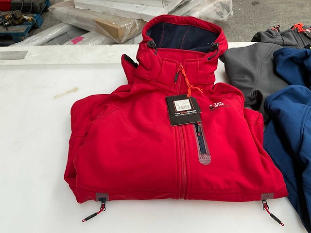 The wild stream diverse windbreakers unisex (18x) - afbeelding 2 van  7