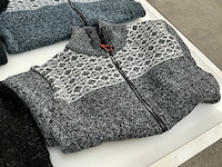 The wild stream en t-traxx diverse gillets dames/heren (ca. 36x) - afbeelding 4 van  4