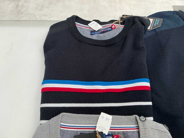 The wildstream en mz72 diverse sweaters en zipstop sweaters heren (ca. 23x) - afbeelding 1 van  1