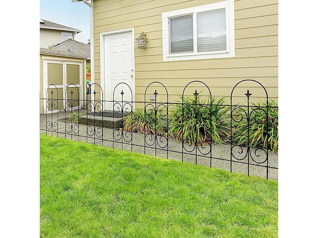 Thealyn metalen decoratieve tuinhekrand 82 cm hoog x 6,1 m breed - afbeelding 4 van  5