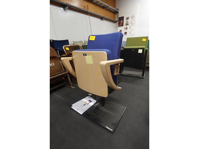 Theaterstoel - afbeelding 2 van  8