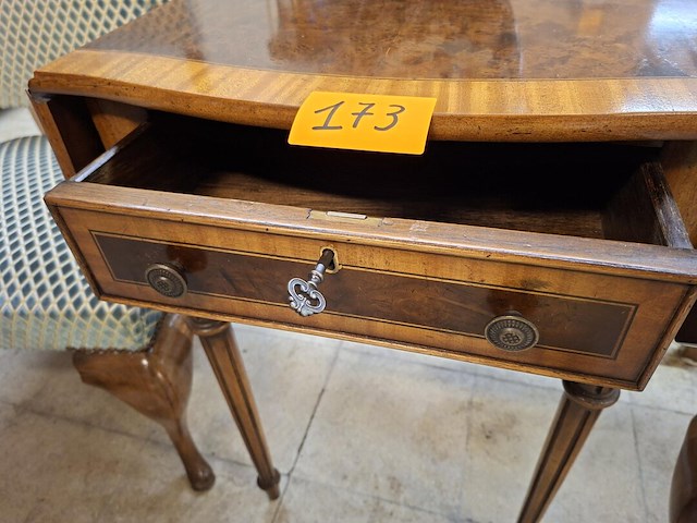 Thee tafel set + vaas - afbeelding 5 van  5