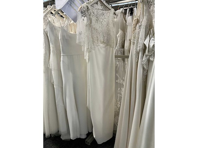 Theia bruidsjurken (9x) - afbeelding 3 van  22