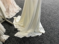 Theia bruidsjurken (9x) - afbeelding 18 van  22