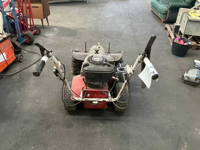 Thelburger k38 veegmachine - afbeelding 5 van  5