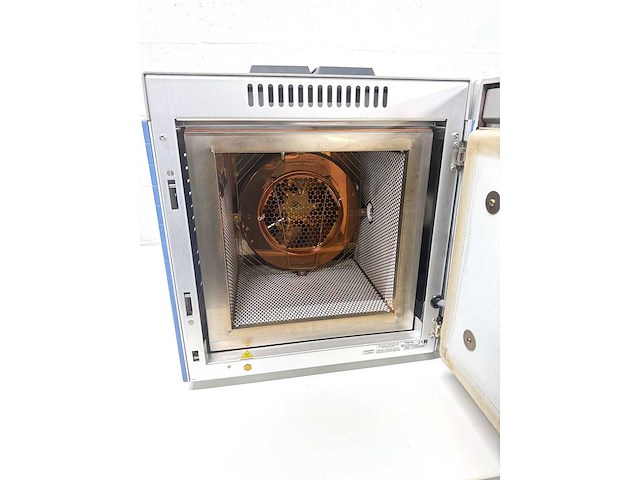 Thermo scientific gc-system - trace 1310 gaschromatograaf / trace 1310 hulpoven - afbeelding 3 van  5