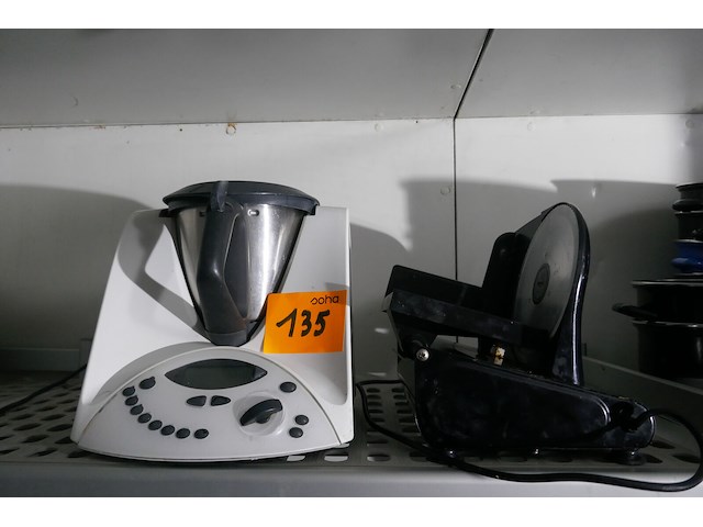 Thermomix vorwerk + vleessnijmachine - afbeelding 1 van  5