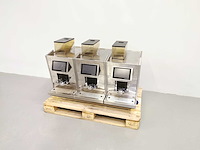 Thermoplan - zwart & wit - koffiemachine (3x) - afbeelding 3 van  4