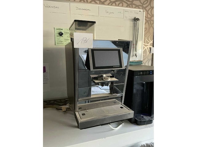 Thermoplan black&white 3 koffiemachine - afbeelding 2 van  5