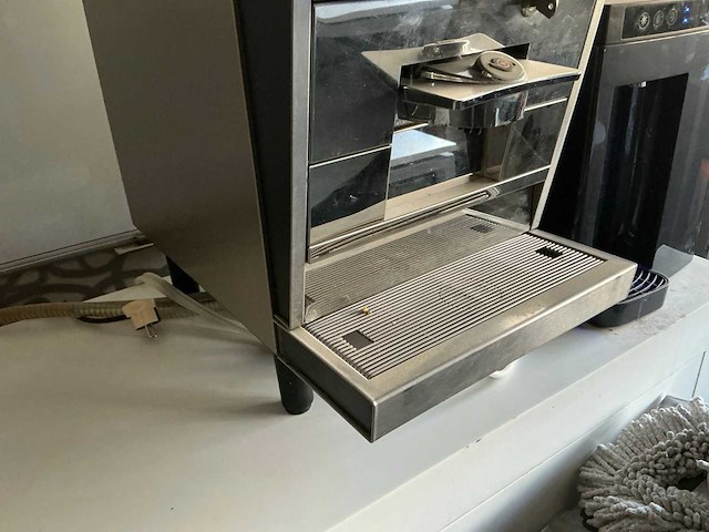 Thermoplan black&white 3 koffiemachine - afbeelding 5 van  5